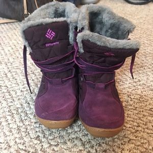 Columbia Womens Size 8 waterproof boots